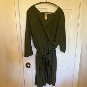 Faded glory women’s wrap around dress in army green
